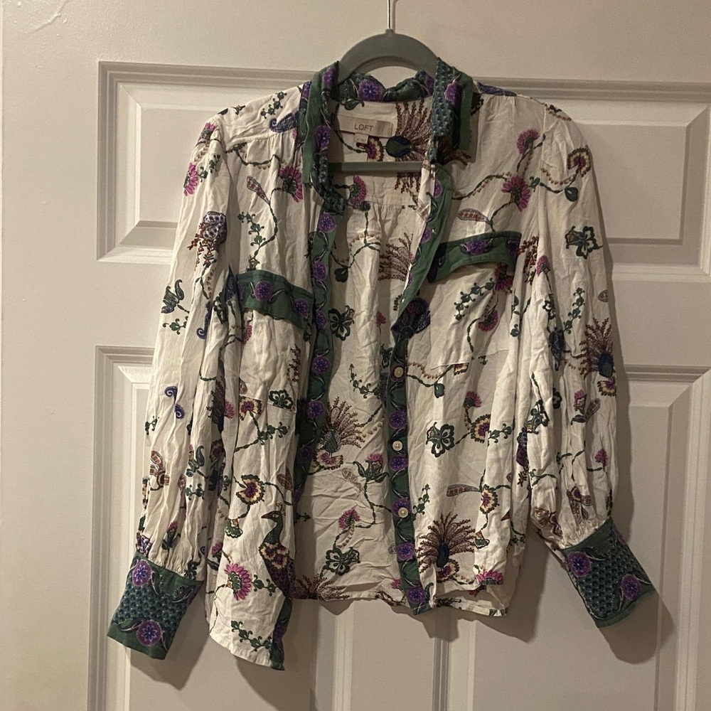 🧡 Women’s LOFT button front blouse